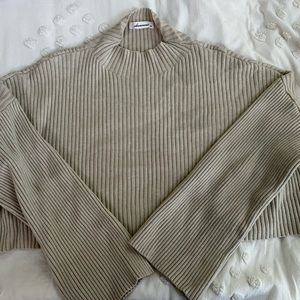 Boutique brand beige cropped sweater